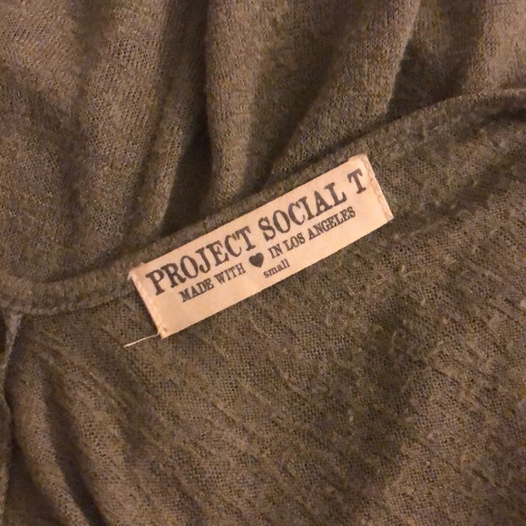 Olive green flow tank - Picture 4 of 4